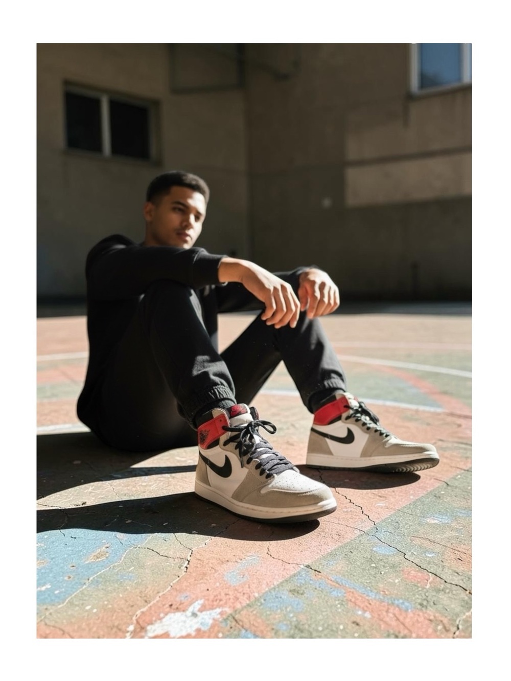 Nike ✔︎ Air Jordan 1 Retro Hi Top Basketball Shoes ✔︎ Light Smoke Grey ✔︎ 40.5